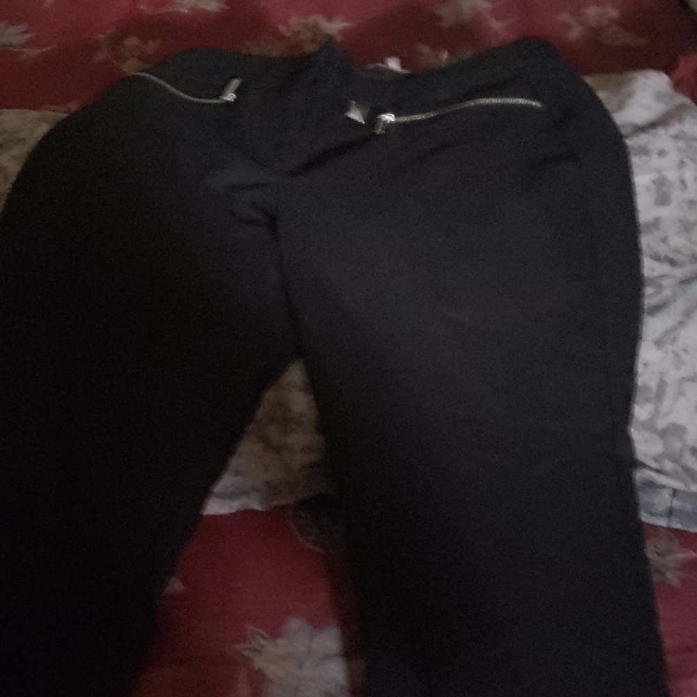 Black zipper pants